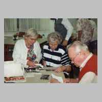 080-2171 10. Treffen vom 1.-3. September 1995 in Loehne - Austausch von Erinnerungen.JPG